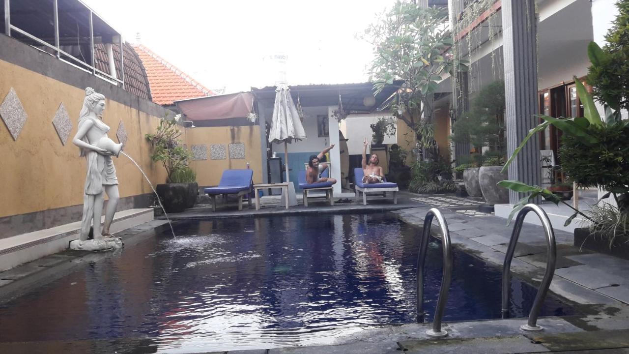 Sanata Yoga Guesthouse Canggu Екстериор снимка